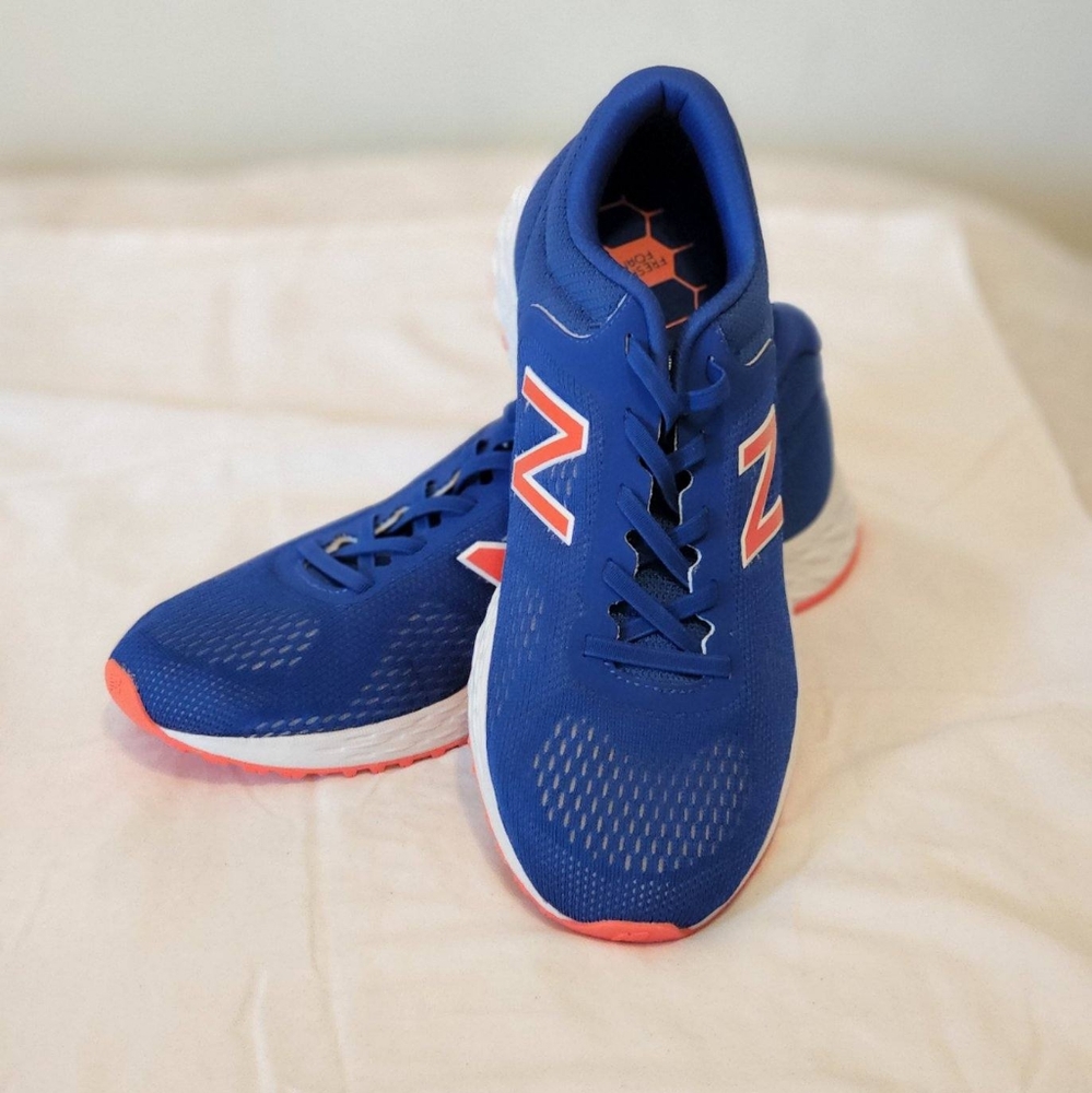 New Balance Size 5.5 Big Boys Fresh Foam Arishi Sneakers